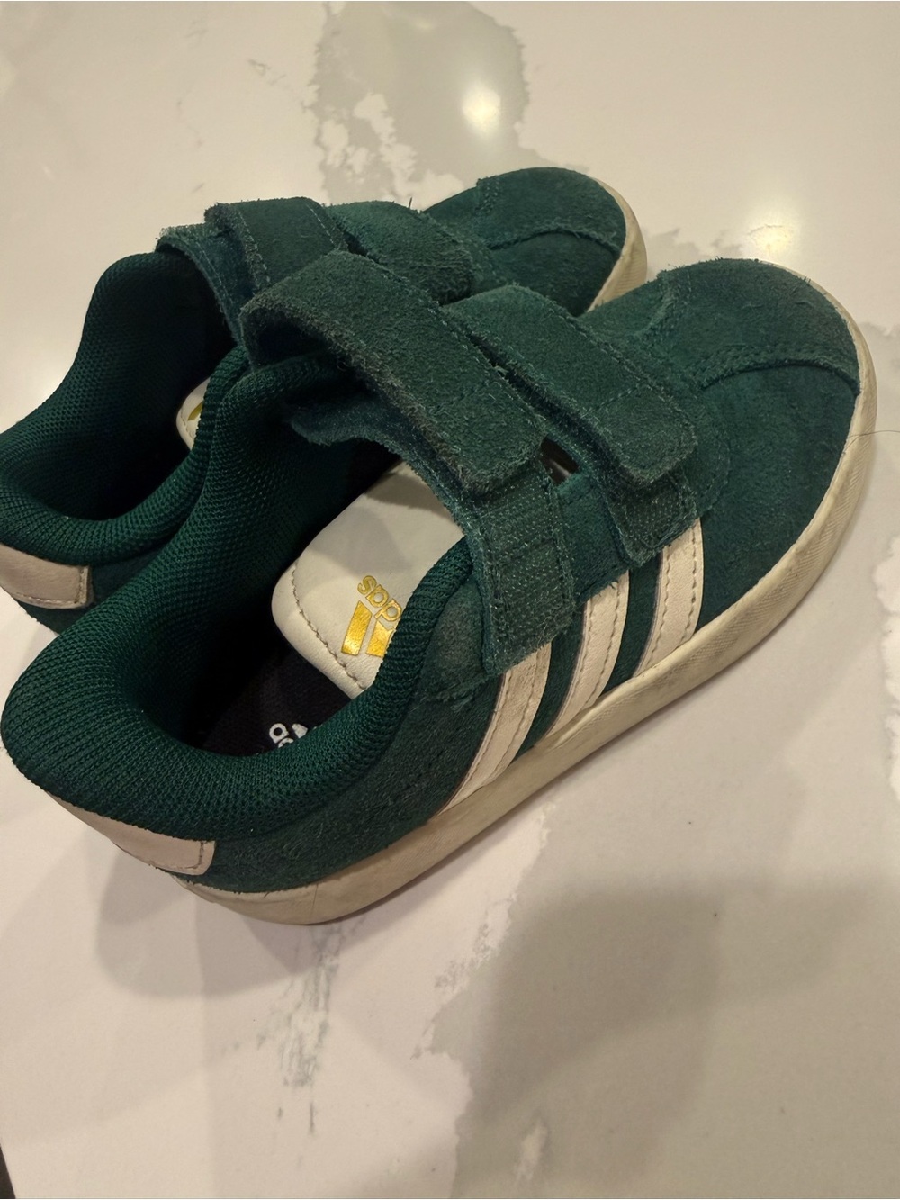 adidas Kids Green Suede Sneakers with White Stripes - Velcro 💚 - Picture 2 of 5